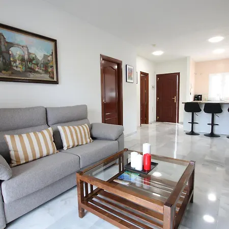 Luxury 4 Pers In Apartment Alhaurin de la Torre